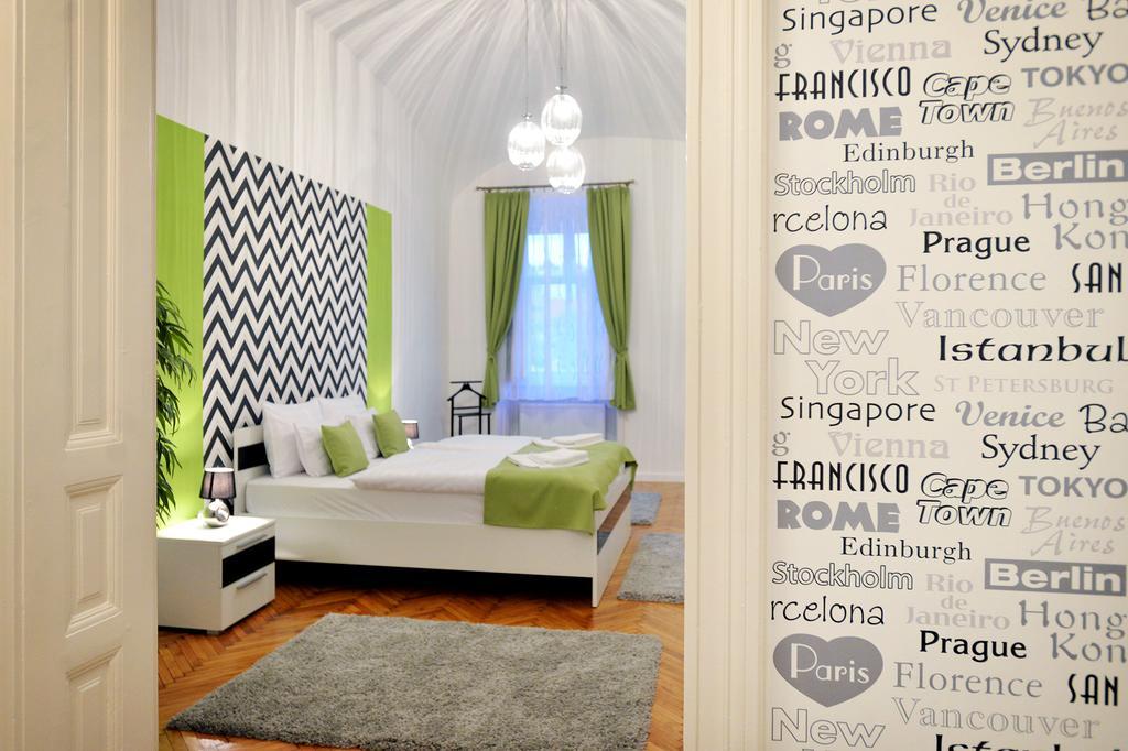 Varkapitany Apartman Eger Bagian luar foto